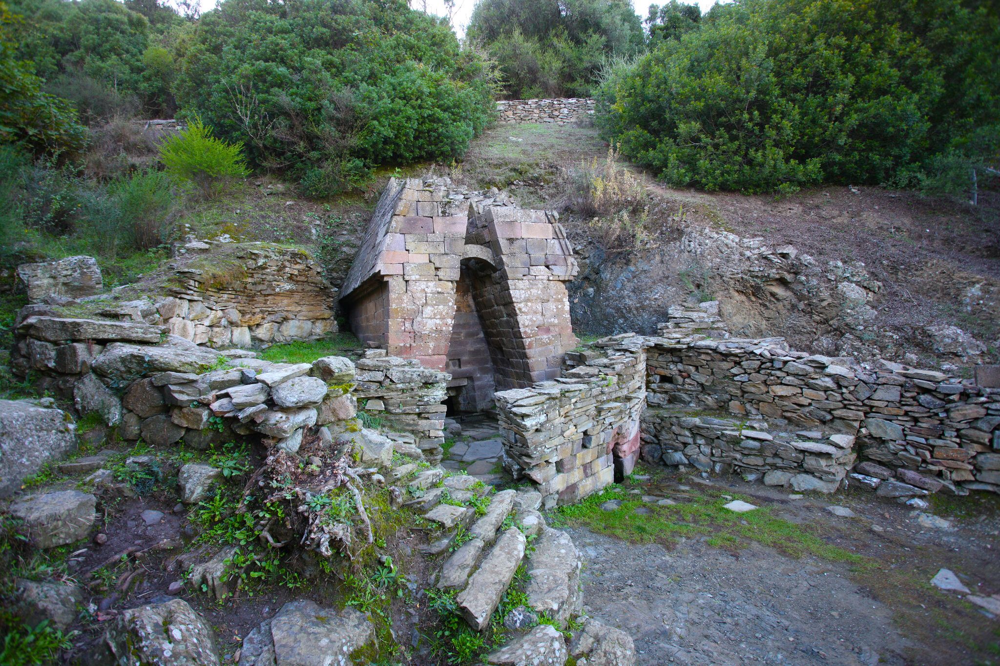 Fonte sacra Su Tempiesu